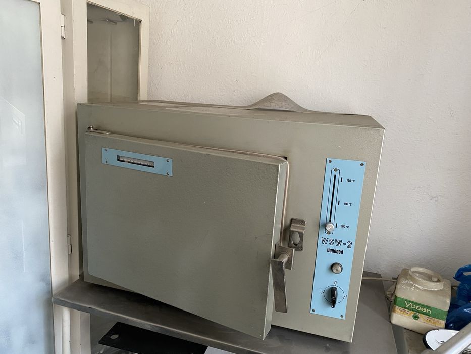 Sterylizator dentystyczny