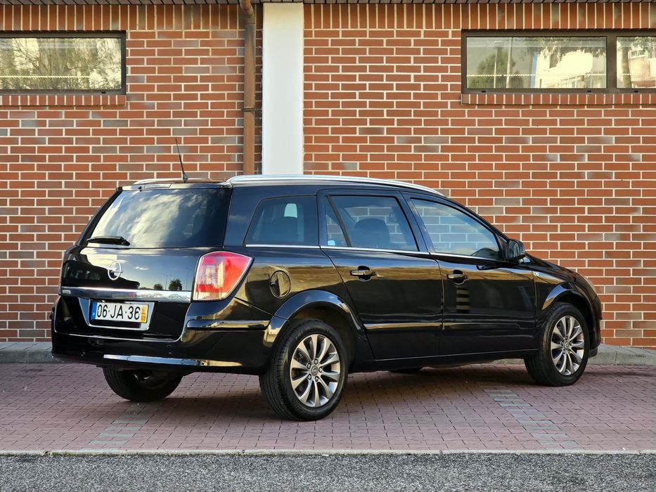 Opel Astra H Caravan 1.7 CDTI  |   COSMO — fotografia 5