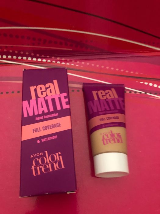 Тональний крем матуючий Нюд