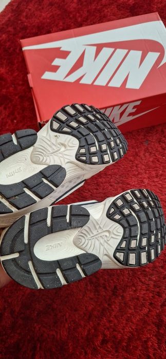 Tênis Nike usado poucas vezes