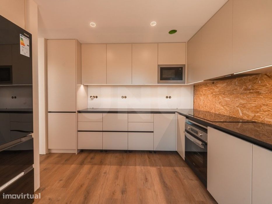 Moradia T3 nova com piscina em Santa Bárbara, Lourinhã