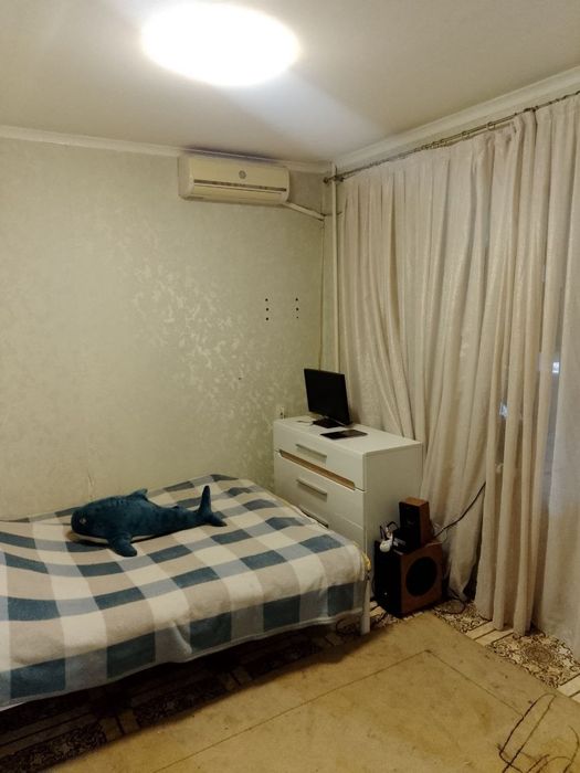 Продам 2кв.ж/м Тополь-3 дом 1 чешка , самая лучшая локация