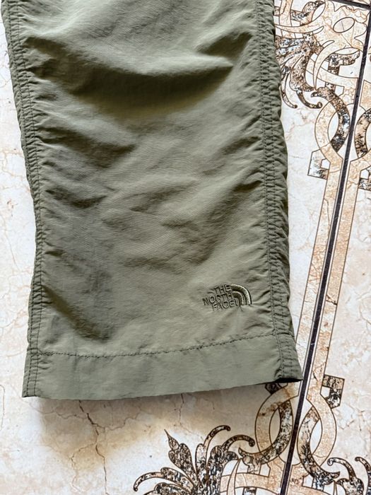 Продаються шорти(бріджі)TNF