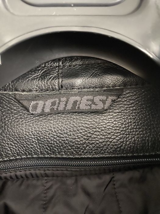 Blusão Couro Moto Dainise em perfeito estado