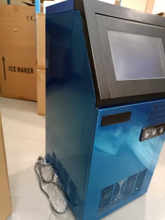 Máquina de gelo comercial , 59 kg/24h  máquina de cubos de gelo