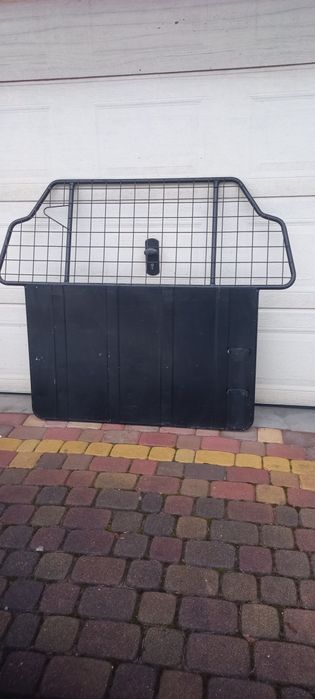 Krata, pr,egroda grodziowa, odzielająca bagażnik Peugeot Partner  2009