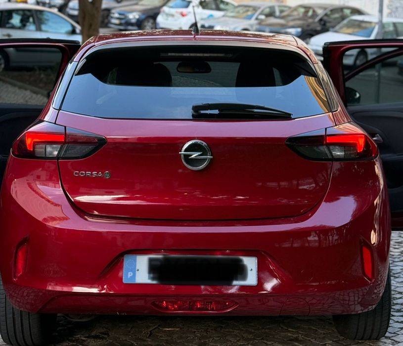 Alugo  carro opel e-corsa