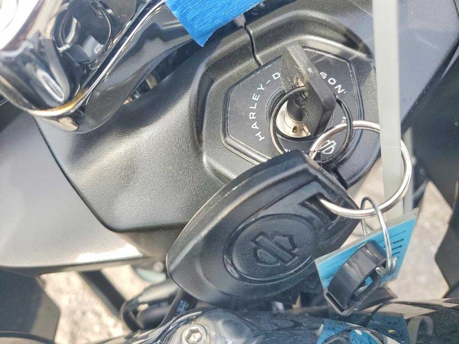 Harley-Davidson FLTRX 2025