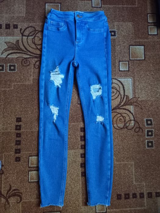 Новые джинсы с завышеной посадкой