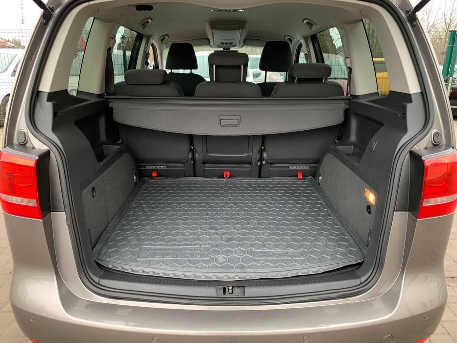 Volkswagen Touran 2011