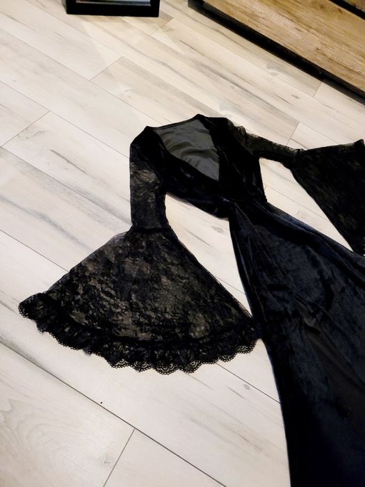 Nowa długa czarna gotycka aksamitna sukienka Alternativ gothic