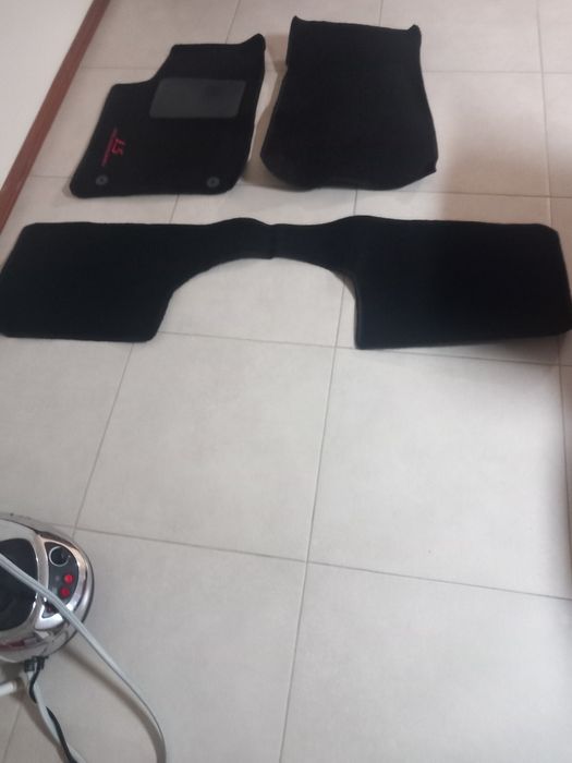 Tapetes novos de automovel audi a4