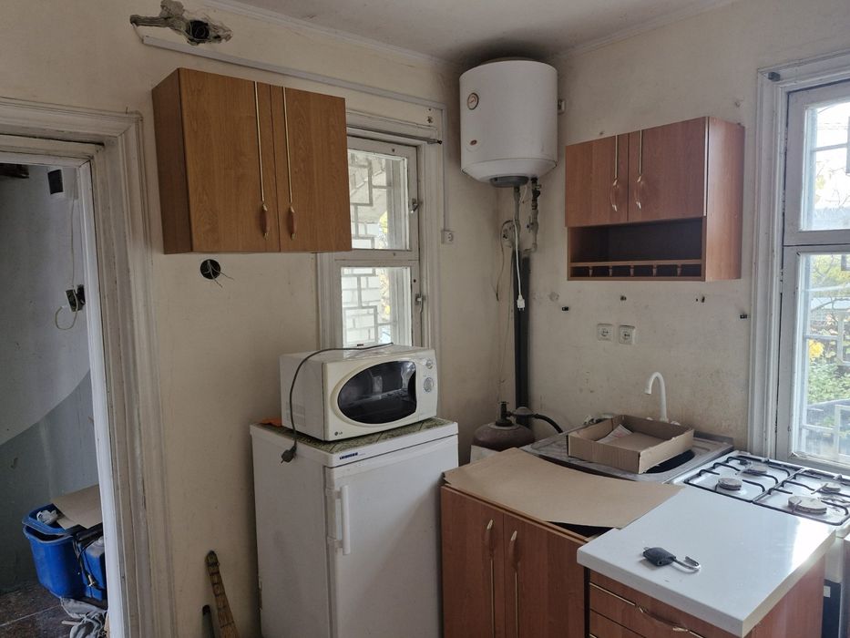 ВЛАСНИК продае будинок з выходом до річки.