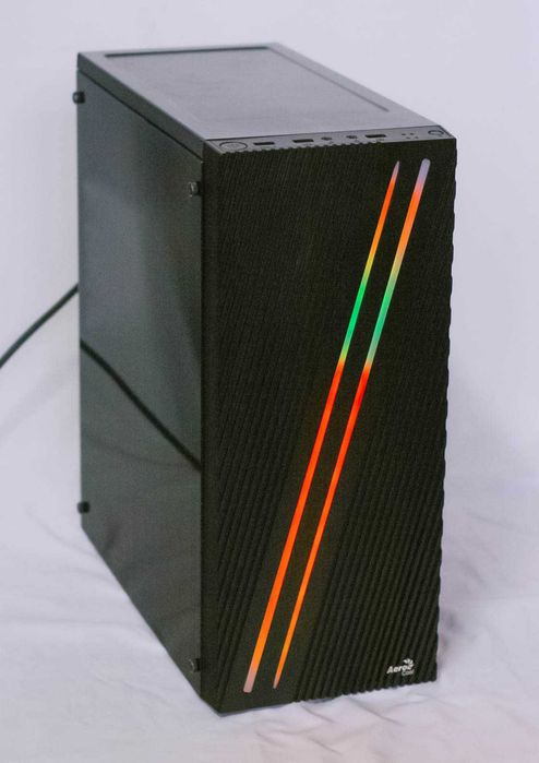 Komputer Mocarz RGB RYZEN 5/16GB/SSD1TB/GeforceRTX5050 8GB Do gier