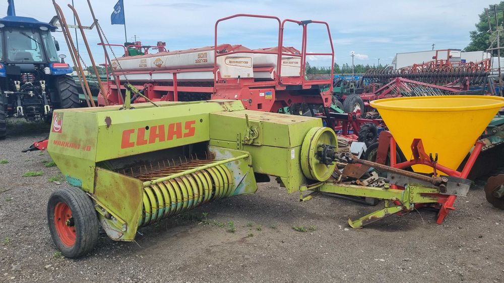 Прес - підбирач тюковий Claas Markant 40