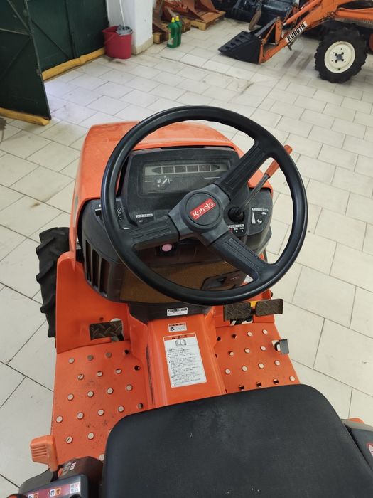 Kubota Aste A-30 /// Frese /// Transporte