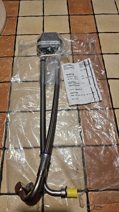 RIVIAN шланг гидроподвески