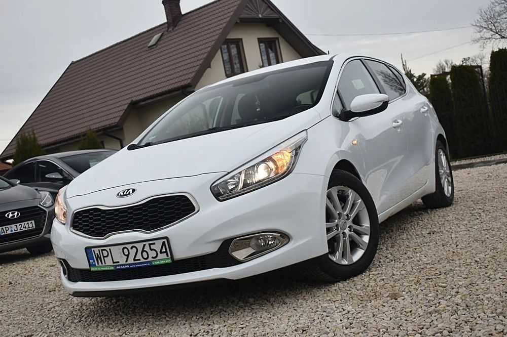 Kia Ceed 1.6CRDi 110PS _Clima, Navi, Kamera, Grzana Kierownica_