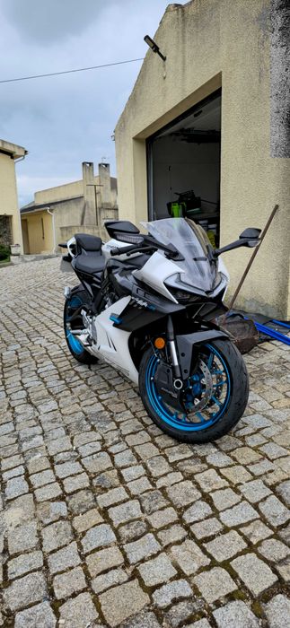 CF Moto 675 SR-R