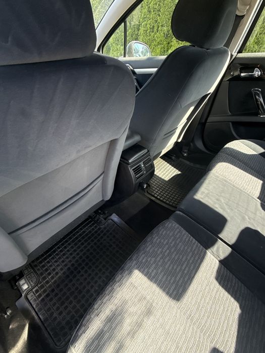Sprzedam Peugeot 407 2.0 HDi 163km 170tys przebieg