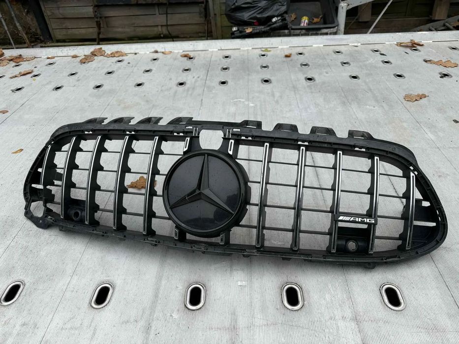 Grill Antrapa Przednia Mercedes Benz CLA 45 AMG 2022r Okazja FV 23%