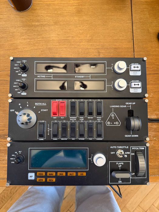 Logitech G / Saitek Pro Flight Panels – Radio + Switch + Multi Panel | Komplet