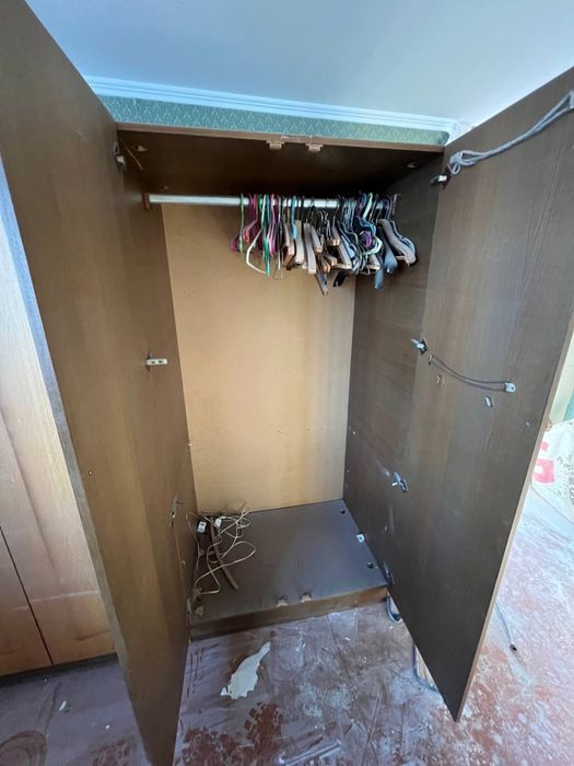 Шафа для одягу