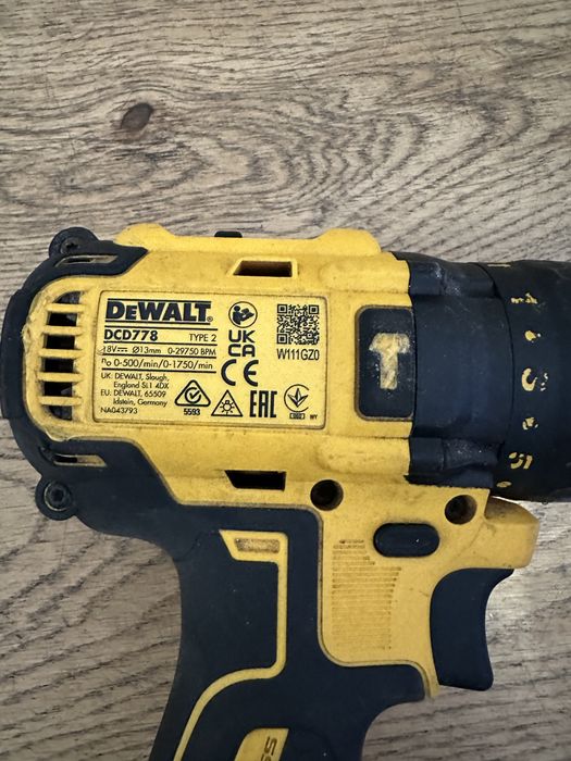 Шуруповерт Dewalt DCD778