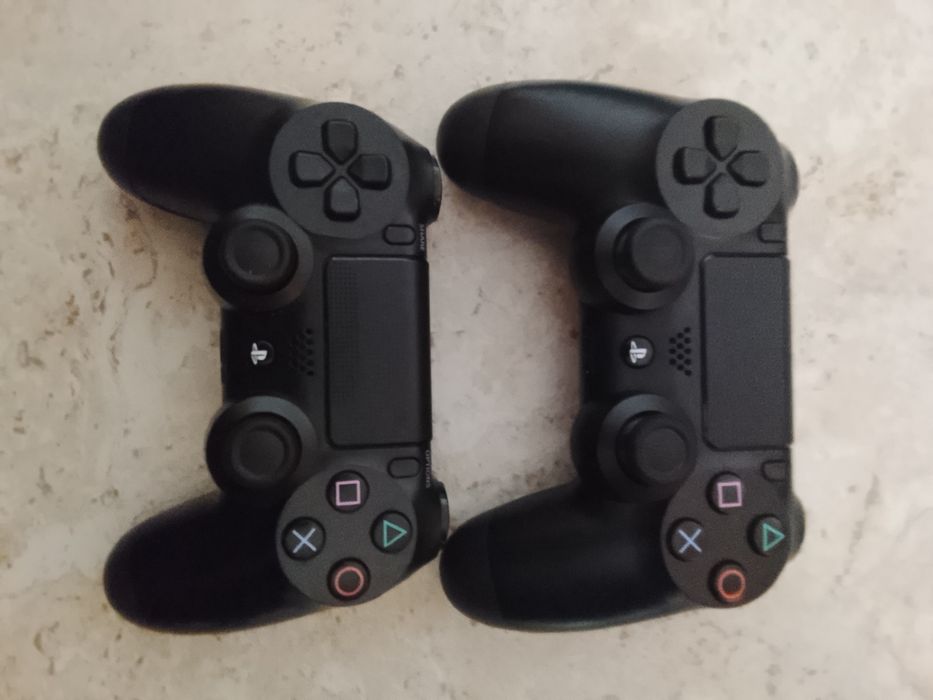 PS4+2 comandos 200€