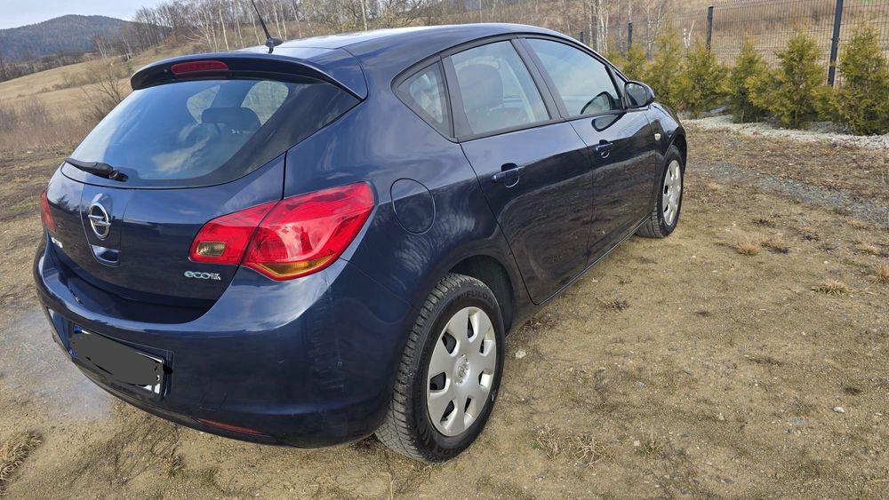 Opel Astra 2010 rok klima, elektryka, tempomat, fajny stan