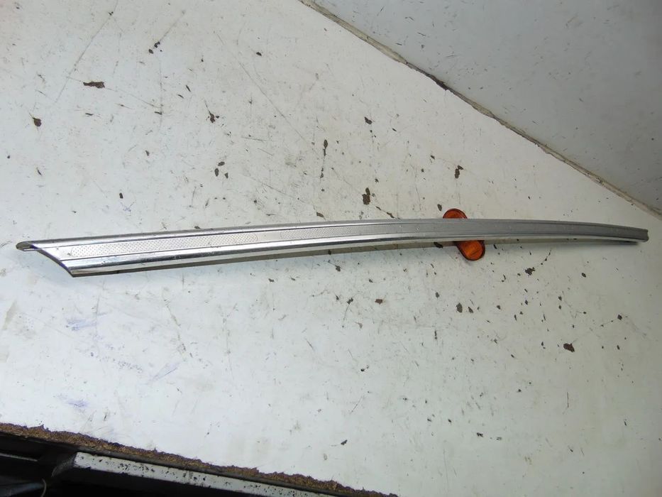 BMW 1602/2002 1ª Serie friso mala " usado em bom estado