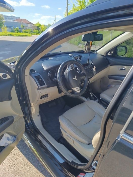 Продам/ обмін Mitsubishi Outlander XL