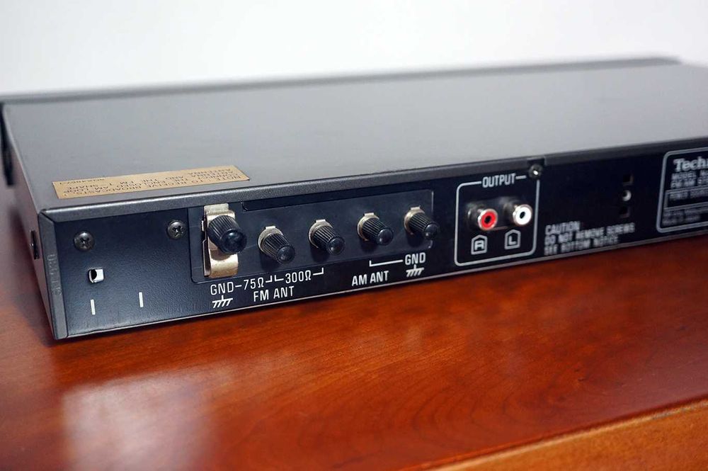 Radio Vintage Technics 1982/83
