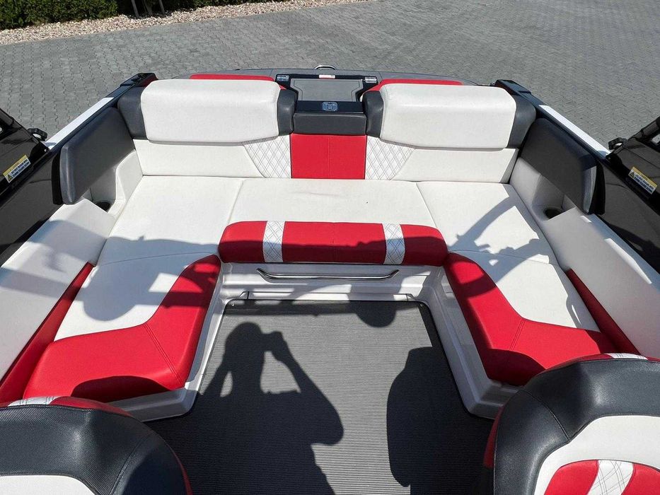 Łódź Glastron 207 GTS 250KM 2016r tylko 180 MH!!!