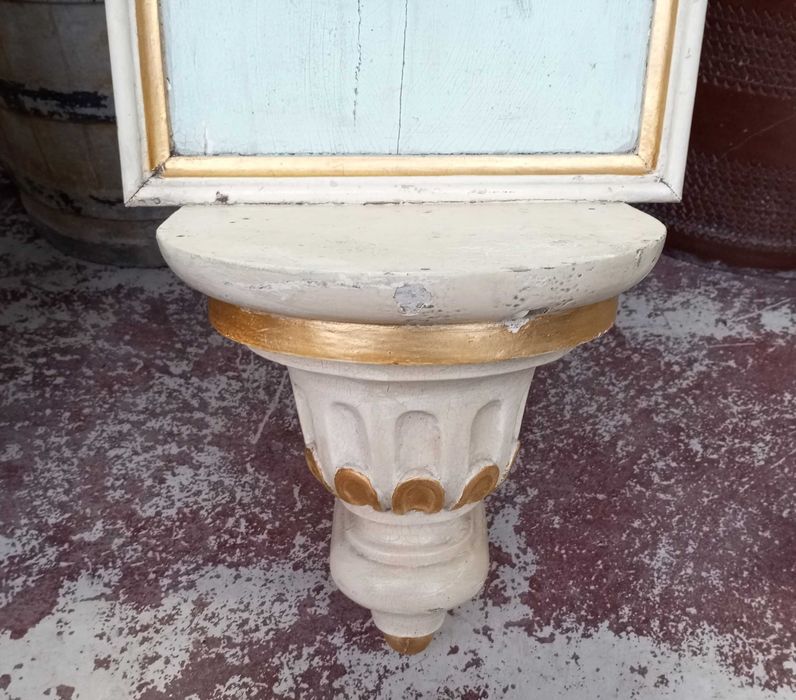 Antigo par de nichos mísulas em madeira