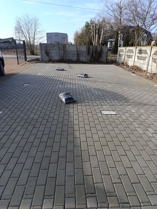 Układanie kostki brukowej