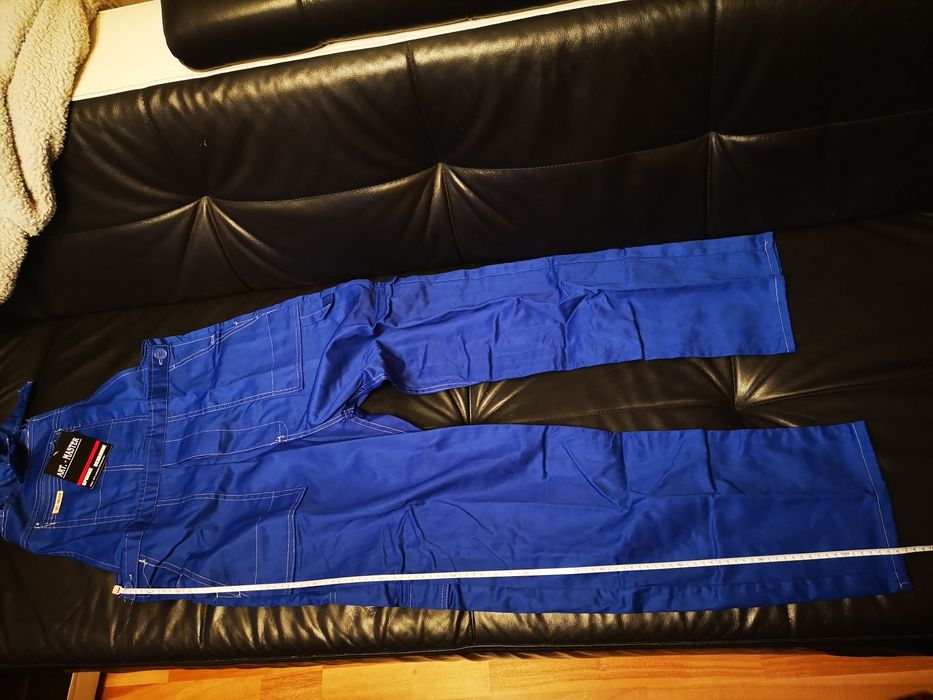 Spodnie robocze na szczupłego mężczyznę