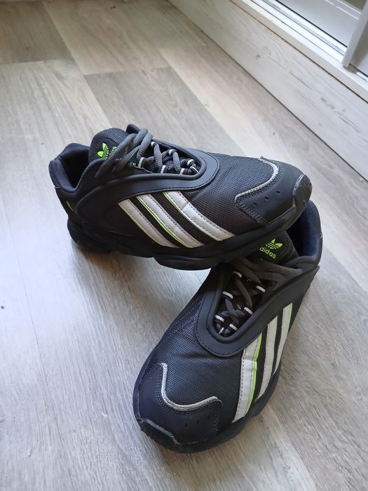 Кросівки Adidas Oztral
