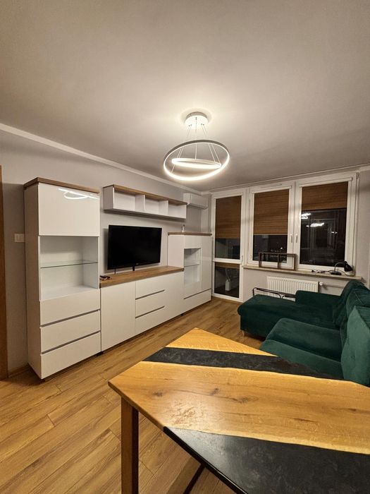 Mieszkanie na wynajem - Bródno, 2 pokoje i kuchnia, 500m do metra