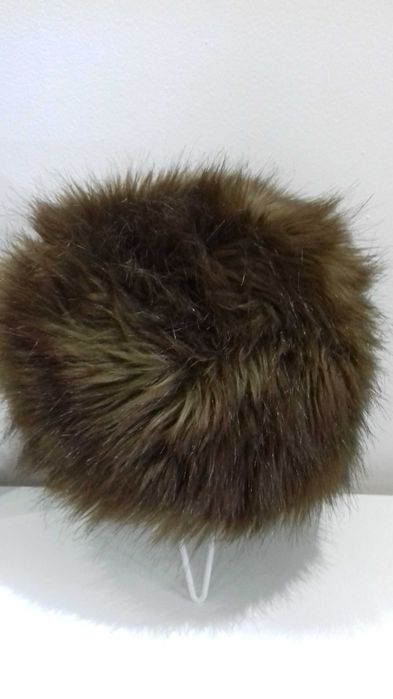 Czapka brązowa z futerka