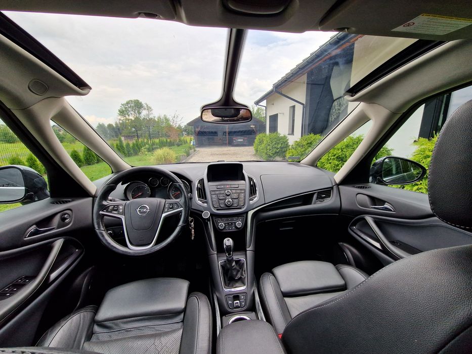Opel zafira c 2013 2.0 diesel 165km 7 os hak
