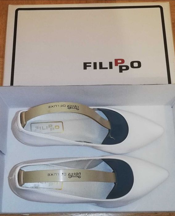 Białe czółenka Filippo, 36, używane