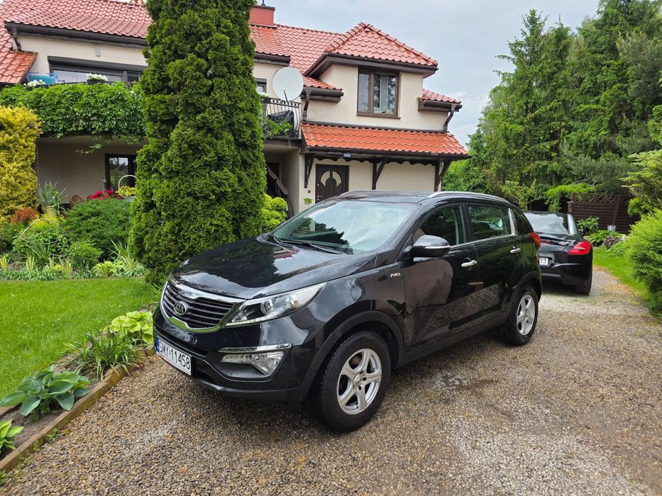 Kia Sportage 2,0 benzyna 4x4 manual ledy bezwypadeko świeżó zarejestrowany