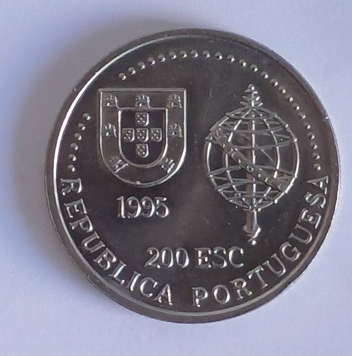 Lote de 56 moedas diversas