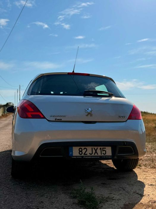 Peugeot 308 1.6 HDi 2010 - Económico e Fiável