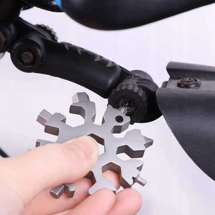 Multitool klucz wielofunkcyjny śnieżynka płatek śniegu 18w1
