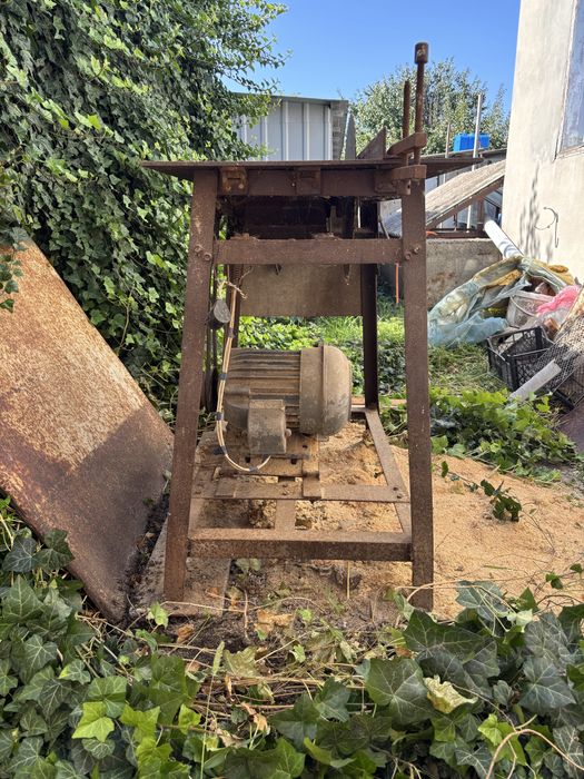 Продам циркулярну пилу.