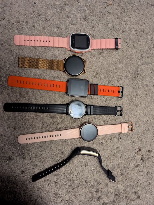 Smartwatch zestaw całość.