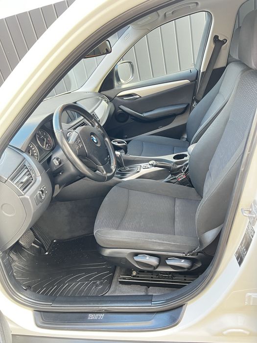 Продам BMW X1  2.0 Dizel