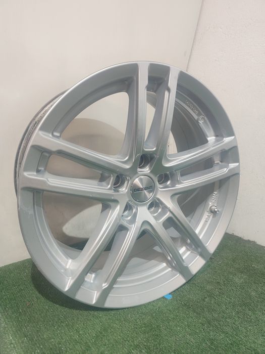 Felgi aluminiowe Dezent 5x112 17" 7.5J et27 Audi Mercedes VW Skoda BMW